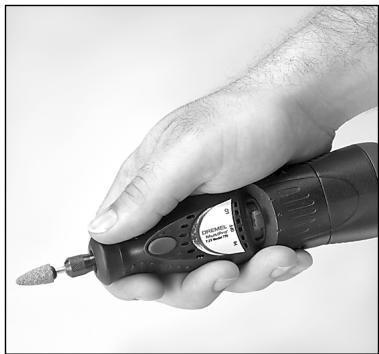 DREMEL 770 - Utilisation de l'outil rotatif sans cordon - 3