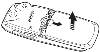 NEC E228 - Insérer une carte USIM - 1