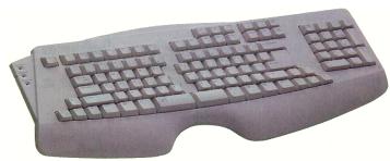 ABIT VA6 - KM1 Bas: connecteur Clavier PS/2 - 2