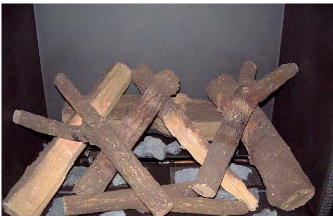 WANDERS NORMA FREE - Mise en place du jeu des bûches en céramique (avec gaz naturel exclusivement) - 4