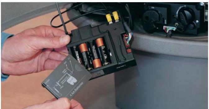 WANDERS SOLEA GAS - Plaatsen van de batterijen - 1