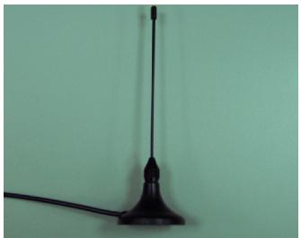 GENIUS DVB-T01 - Étape 2. Branchez la ligne du signal d'antenne - 1