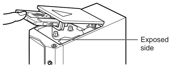 AIWA XR-MS3 - Load a tape with the exposed side facing to the right. - 1