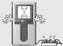 IRIVER H10 - Ne surchargez pas un circuit simple d'alimentation. - 1