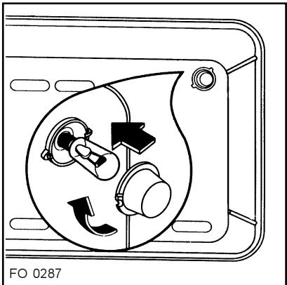 ACEC AB656X - Nettoyage de la porte du four - 4