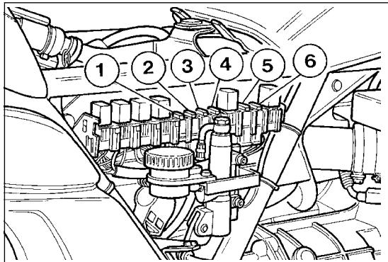 MOTO GUZZI CALIFORNIA EV - Brake pedal for left front brake and rear brake («A» in fig. 16) - 6
