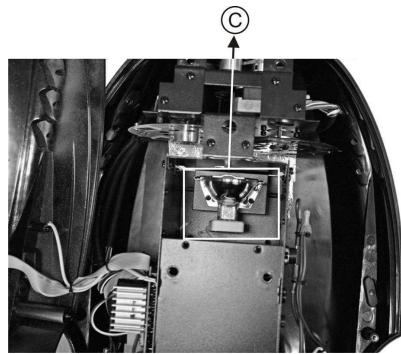 JBSYSTEMS LIGHT IROCK 6S-6B - EINSETZEN/AUSTAUSCHEN DER LICHQUEILLE - 2