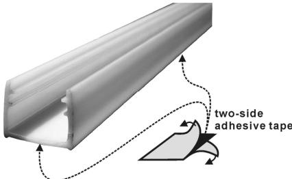 JBSYSTEMS LIGHT MLS-20 - Montage utilisant du papier adhésiif double face : - 1