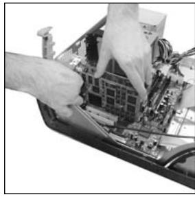 TC ELECTRONIC TCPOWERCOREUNP - INSTALLATION DE LA CARTE POWERCORE PCI MKII - 4