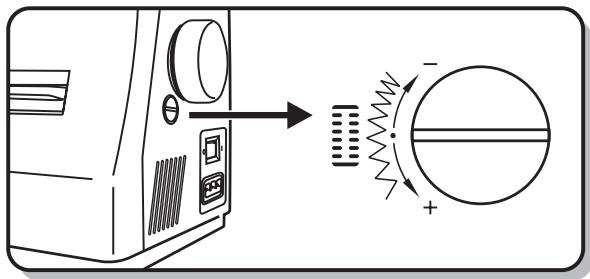 EURO-PRO 8135H - Couture d'une boutonnière sur un tissu elastique (E) - 1