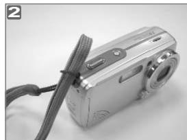 FERRANIA SD-511 - Insérer ou retirer une carte SD - 4