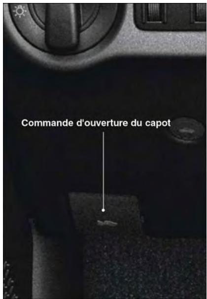 DODGE DART - OUVERTURE DU CAPOT - 1