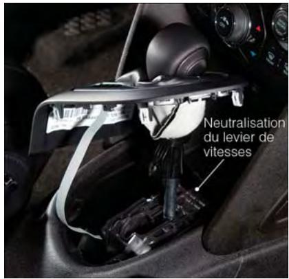 DODGE DART - NEUTRALISATION DU LEVIER DE VITESSES - 1