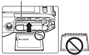 NIKON COOLPIX S6300 - Préparation 3 Insérer une carte mémoire - 2