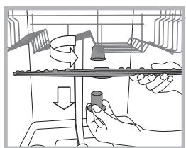 INDESIT DISR 57M19 CA EU - Cleaning the spray arms - 1