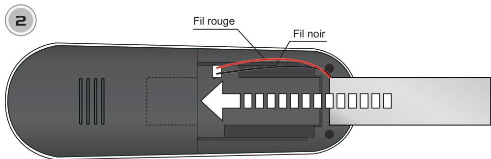 SAGEMCOM D77T - Insertion de la batterie dans le combiné - 2