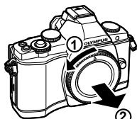 OLYMPUS OM-D E-M5 - Montez un objectif sur l'appareil photo. - 2
