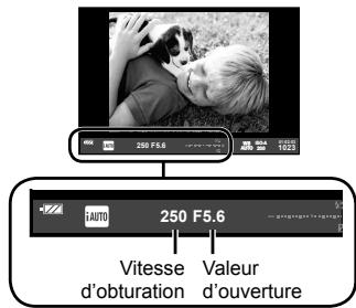 OLYMPUS OM-D E-M5 - Cadrez l'imag dans le viseur. - 3