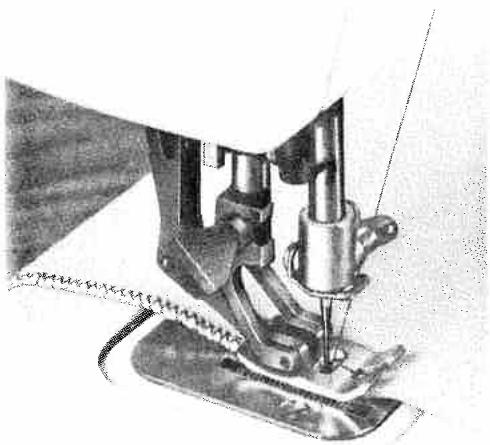 PFAFF 1222E - (jersey, Lastex, etc.) - 3