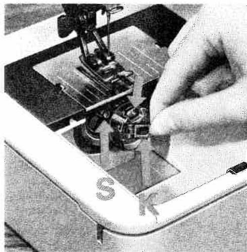 PFAFF 1222E - ... to wind the bobbin and disengage the sewing mechanism: - 5