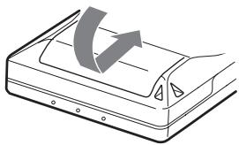 SONY MZ-E310 - Plaats een droge alkalinebatterij. - 3