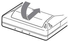 SONY MZ-E310 - Inserire una batteria alcalina a secco. - 3
