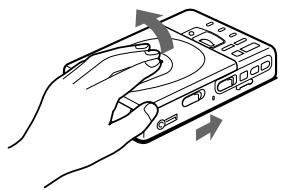 SONY MZ-R35 - Introduza um MD. - 1