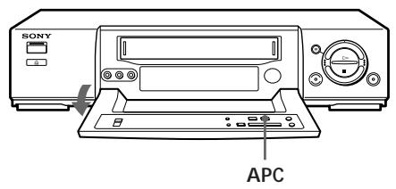 SONY SLV-X821MK2 - Adjusting the tracking - 2