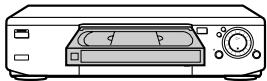 SONY SLV-X827MN - Playing a tape - 3