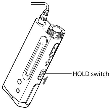 SONY NW-E5 - Locking the controls (Hold) - 1