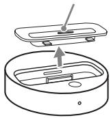SONY TDM-IP50 - Per rimuovere l'adattatore dock per iPod - 1