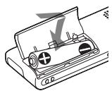 SONY ICD-UX300 - Stap 2: De batterij opladen - 2