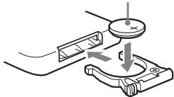 SONY RDP-XA900IP - Paracaebarla pila del mando a distancia - 2