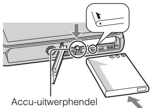 SONY CYBER-SHOT DSC-T110 - De accu/een geheugenkaart (los verkrijgbaar)plaatsen - 3