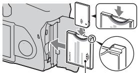 SONY ALPHA 350 - Insertion d'une carte mémoire - 3
