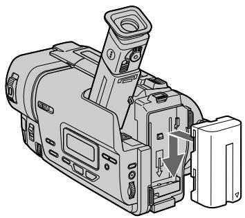 SONY CCD-TR317E - YcTaHOBka 6aTapeHOro 6Ioka - 1