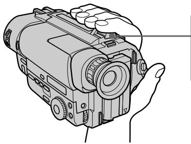 SONY CCD-TR640E - IcnoJIb3OBAHneФyHKcHn Hae3da BnDEOKaMepbl - 1