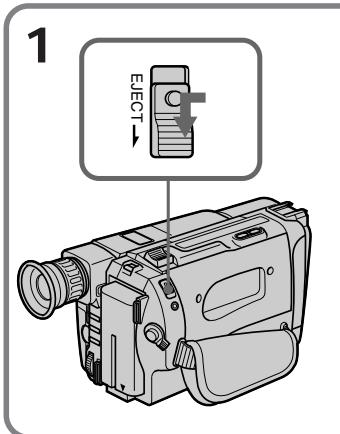 SONY CCD-TRV15E - Для снятия батарейного блока - 2