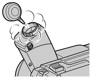 SONY CCD-TRV25 - Removing dust from inside the viewfinder - 2
