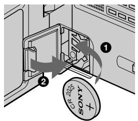 SONY CCD-TRV25 - Changing the lithium battery - 4