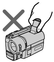 SONY CCD-TRV25 - Cautions on the viewfinder and the LCD - 1