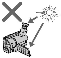 SONY CCD-TRV25 - Cautions on the viewfinder and the LCD - 3
