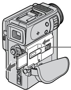 SONY DCR-PC2E - To eject a "Memory Stick" - 1