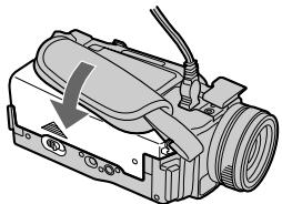 SONY DCR-TRV11E - Inserting a cassette (p. 20) - 4