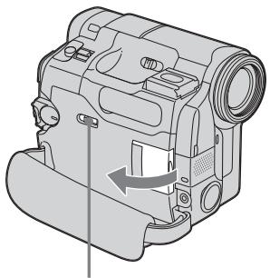 SONY DCR-TRV14E - Inserting the "Memory Stick" - 1