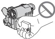 SONY DCR-TRV22E - Contrôle de l'image fixe en cours de lecture sur l'écran LCD (p. 179) - 4
