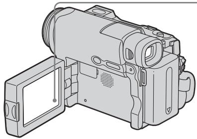 SONY DCR-TRV22E - Réglage de la luminosité de l'écran LCD - 1