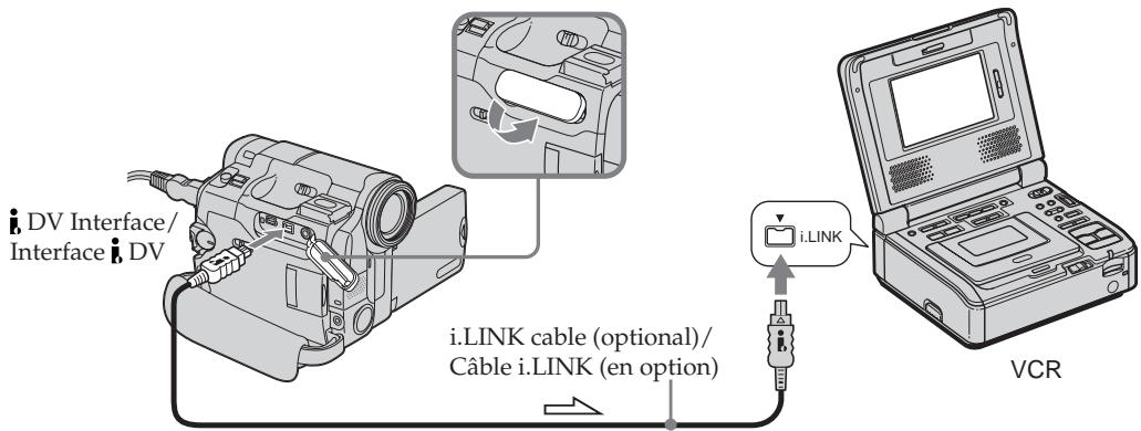 SONY DCR-TRV22E - Avec le cordon de liaison audio et video - 2