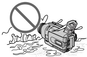 SONY DCR-TRV240E - Lens and LCD screen/finder - 1