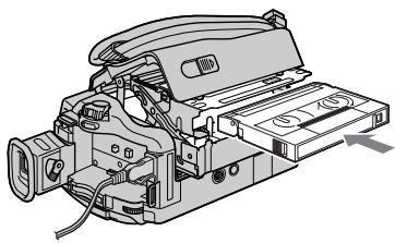 SONY DCR-TRV240E - Inserting a cassette (p. 27) - 3